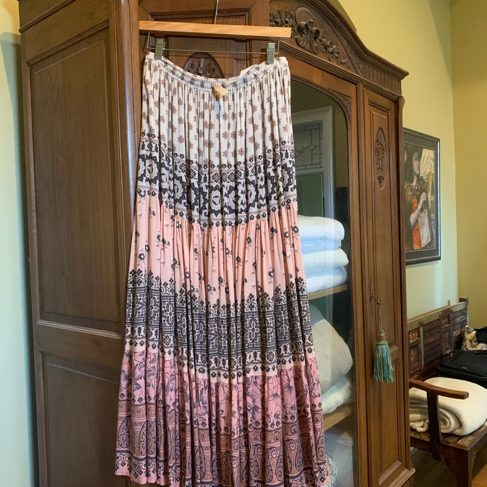 Pretty spell Lionheart skirt.